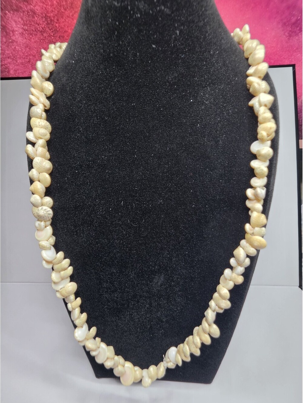 Vintage Hawaiian Shell Lei Necklace Beach Boho 36"